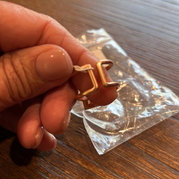 Ring - Picture 2 of 3